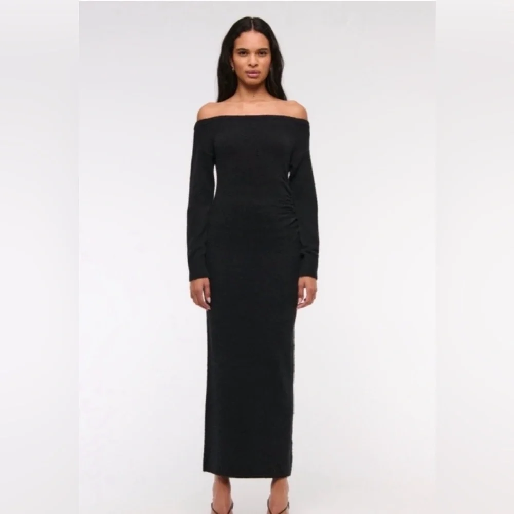Abercrombie & Fitch Boucle Knit Off Shoulder Ruched Maxi Dress Medium Petite NWT